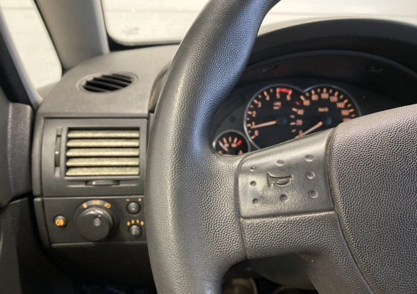 Opel Meriva cena 6900 przebieg: 293000, rok produkcji 2004 z Podkowa Leśna małe 466